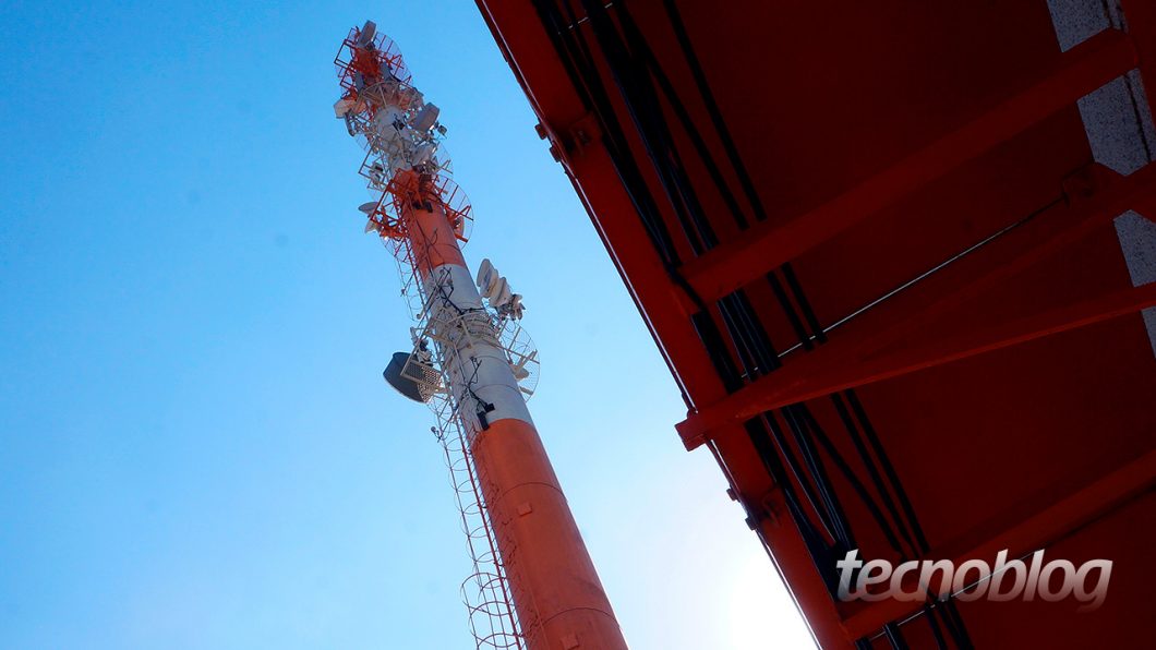 Antena / Torre celular / ERB