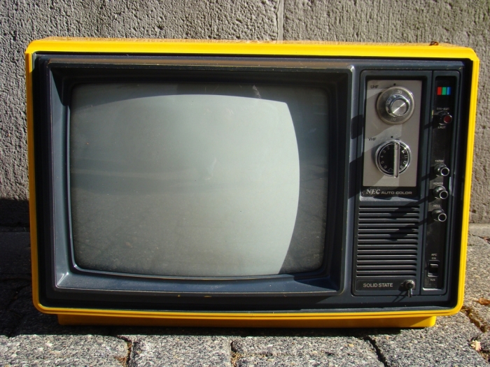 TV antiga (Imagem por stevestein1982)