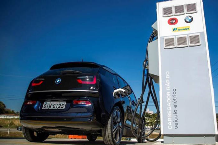 Postos de gasolina terão carregador de carro elétrico na Alemanha