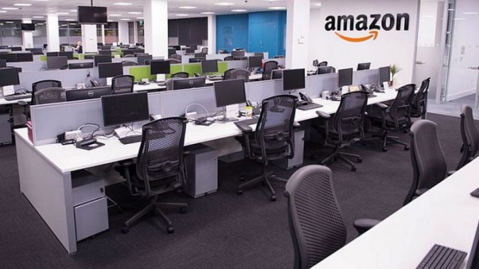 Amazon يفرج عن الموظفين للعمل من المنزل حتى أكتوبر 1