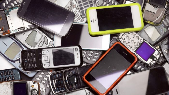 E-waste / Smartphones / o que é lixo eletrônico