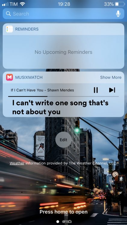 spotify lyrics on iOS