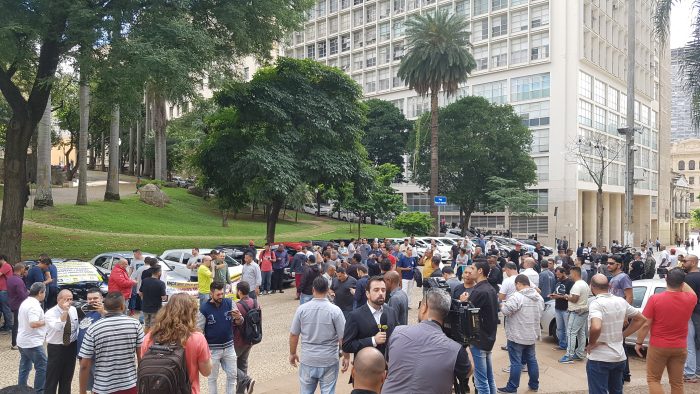Manifestação de motoristas brasileiros é direcionada a Uber, 99, Cabify, Wappa e Lady Driver (Foto: Victor Hugo Silva/Tecnoblog)