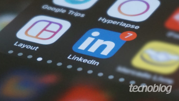 يضيف LinkedIn استطلاعات الرأي والموارد لحياة الشركة 14