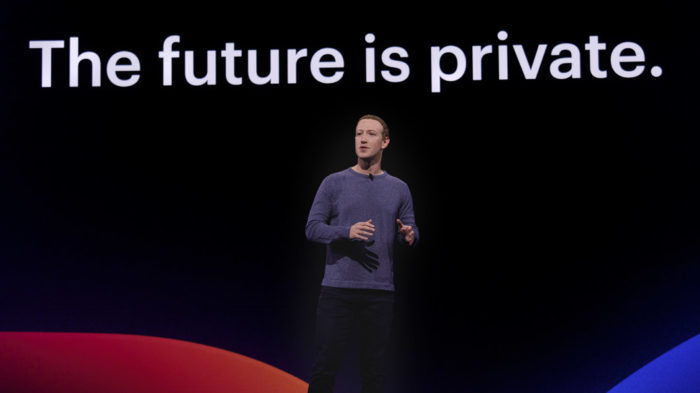 Facebook تغريمه في كندا لمزاعم الخصوصية الكاذبة 12