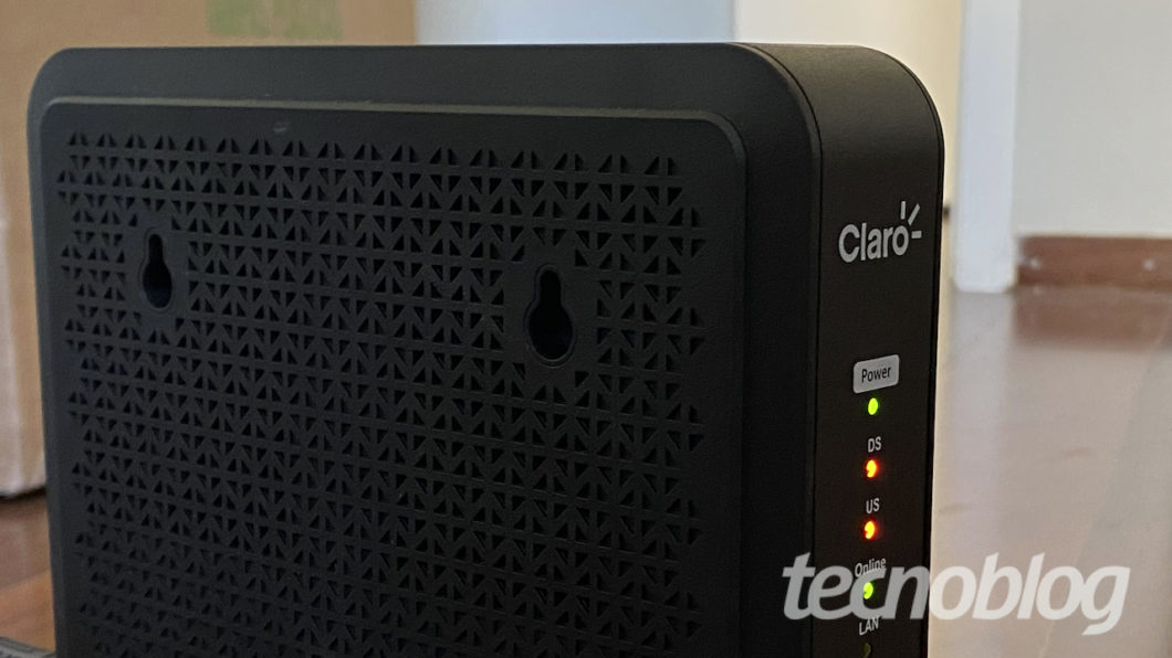 Cable Modem da banda larga Claro NET Virtua. Foto: Lucas Braga/Tecnoblog