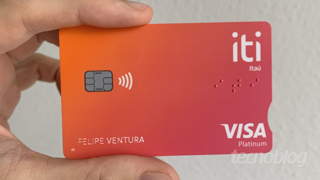 Cartão da conta Itaú Iti (Imagem: Felipe Ventura / Tecnoblog)