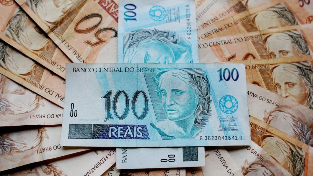 Some Brazilians still prefer to use physical money (Image: Joelfotos/Pixabay)