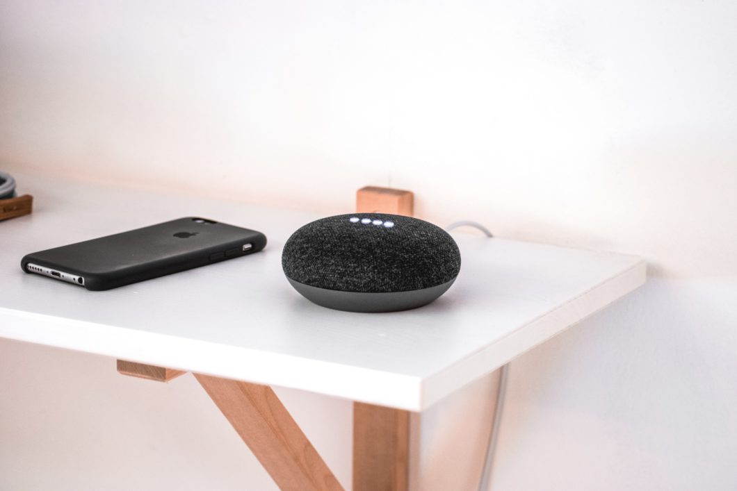Google Nest Mini smart speaker (Image: Linus Rogge / Unsplash)