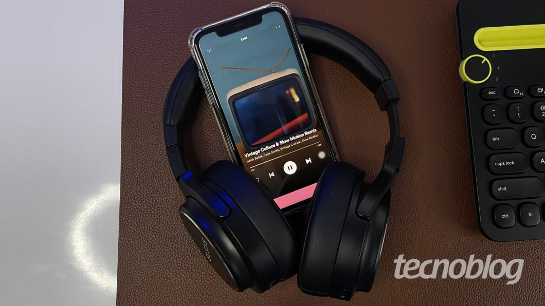 Elsys ANC Bluetooth Headphone (Image: Darlan Helder / Tecnoblog)