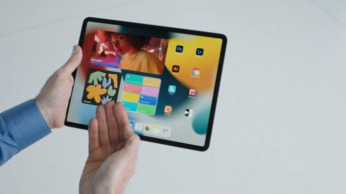 iPadOS 15 will have customizable widgets and home screens (Image: Playback/YouTube Apple)