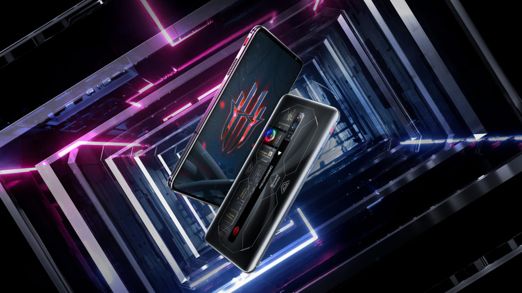 Red Magic 6S Pro possui tela com taxa de amostragem de toque de 720 Hz (Imagem: Divulgação/Nubia)